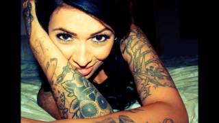 Maliqe feat. Sammie - She Sexy N She Know It