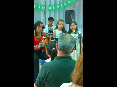 superfantastico- escola musicando _ alunas luiza e simone