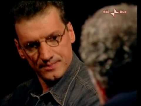 "Va' a da' via el..." - Annozero