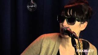 Folk Alley Sessions: Pieta Brown - "Letter In Hand"