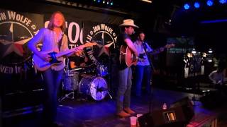 Jon Wolfe - Let A Country Boy Love You