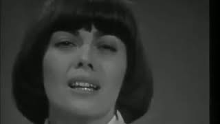 Mireille Mathieu : &quot;A quoi tu penses, dis ?&quot;