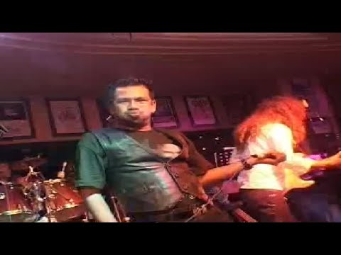 Lefthanded Live & Unplugged at Planet Hollywood '06