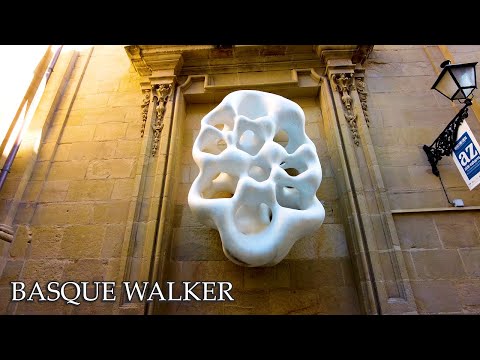 San Sebastián (Gipuzkoa) - María Cristina Bridge to Old town | Walking tour Basque Country 4K