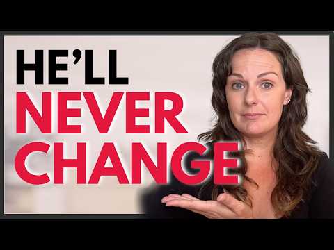 8 Signs An Emotionally Unavailable Man Will NEVER Change