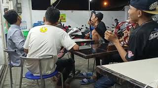 Download lagu suara emas musibah.cover pengamen mp3 Download lagu suara emas musibah.cover pengamen mp3