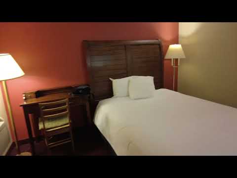 🌲 Your Gateway to Muskoka: Unveiling the Cozy Charm of Rodeway Inn King William Hotel!