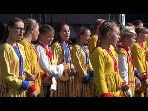 ETV LASTEKOOR - Vares, vaga linnukene - (Veljo Tormis "Vanavanemate viisivakk") - dirigent Silja Uhs