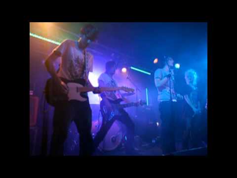 Eskemo & Kinnie Lane. Oublie moi . 30.04.2011.