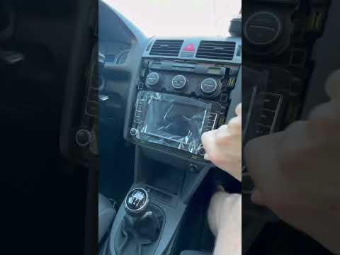 Vw Touran 2004 installing car radio with android, reverse camera, CarPlay wifi bluetooth Waze