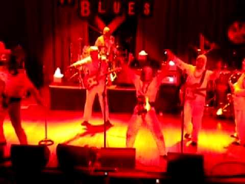 Here Come the Mummies - Cleveland, OH - Cowbelt / Funky Little Baby (clip)