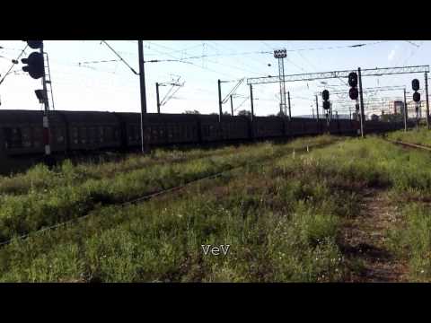 Gara Bacău: LDE trage 30 vagoane Habblins, plecare personal