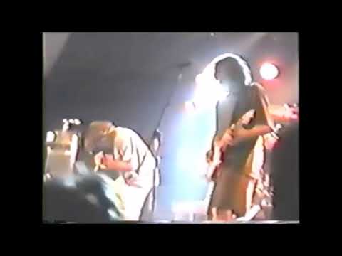 Ween - Cover It With Gas And Set It On Fire - 1992-05-23 Trenton NJ City Gardens
