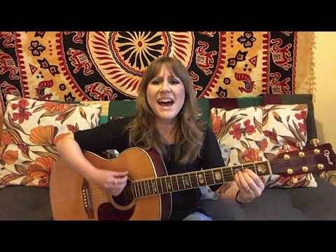 Holly Jukebox 2019 - #25 - 1979 (Smashing Pumpkins acoustic cover)