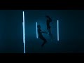 Videoklip Sondr - So Blue  s textom piesne