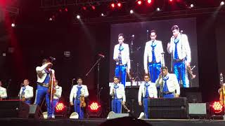 Mariachi Sol de Mexico-Féria de Las Flores, Pelea de Gallos, Rancho Grande,Canción Mixteca,Viva Méx