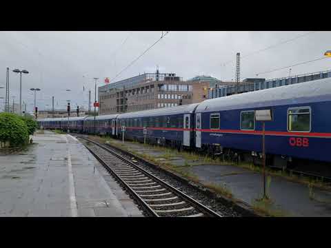 Durchfahrt eines Nightjets nach Amsterdam mit einem NSI Vectron in Mönchengladbach Hbf