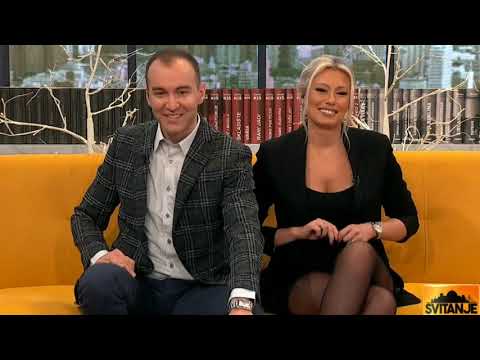 Dajana Paunovic sexy legs