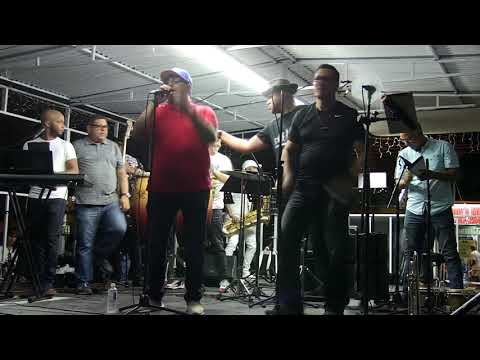 A LA HORA QUE ME LLAMEN VOY - KAYVAN VEGA