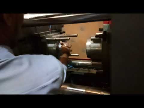 Servo Motor Controlled Horizontal Plastic Injection Molding Machine