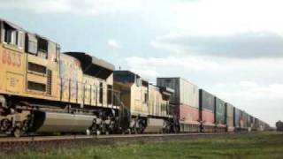preview picture of video 'Brand New Isolated UP SD70ACE!! With nose light! (04/20/2011) UP ZMQYC-20'