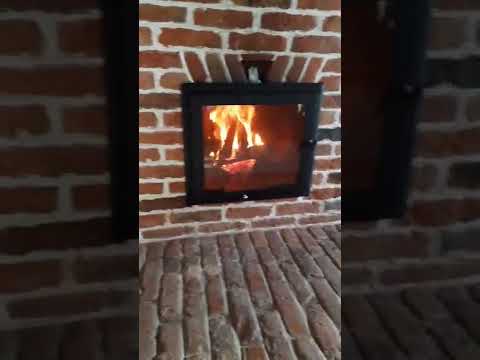 Видео о дверце камина 5