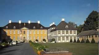 preview picture of video 'Oranienbaum - Schloß'