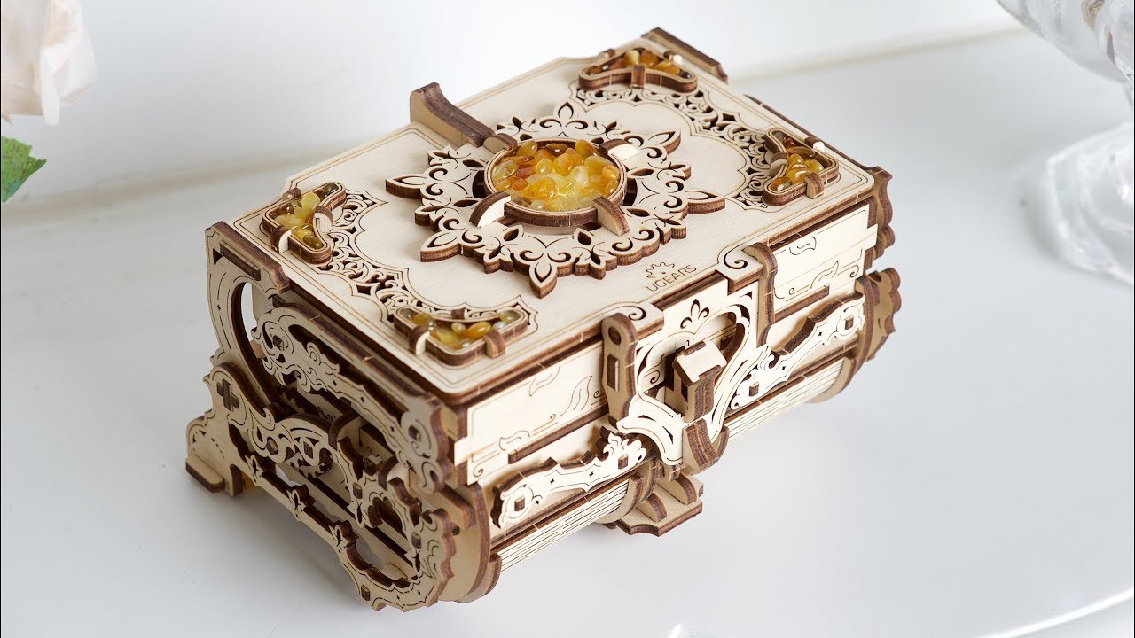 Ugears 3D dřevěné mechanické puzzle Jantarová šperkovnice