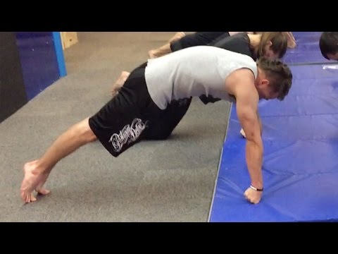 Christopher Sommer Handstand Wrist Prep