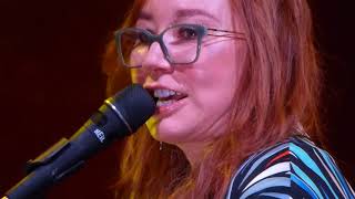 Tori Amos - iieee - live w/ backing track - Linz 2017