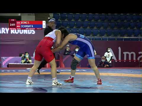 Round 2 WW - 76 kg: S. JEONG (KOR) v. B. OCHIRBAT (MGL)