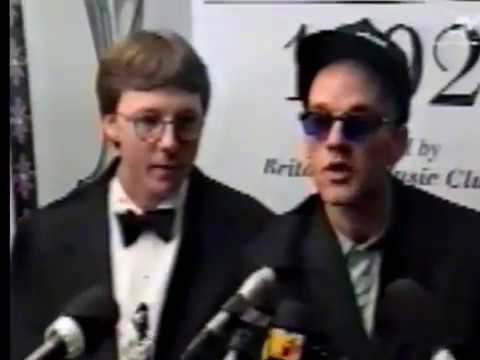 R.E.M. 1992-02 - MTV News, MTV, UK [News clip surrounding new LP & not touring]