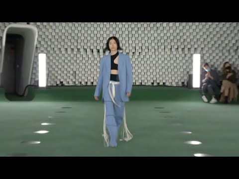 STELLA McCARTNEY SPRING-SUMMER 2022 COLLECTION
