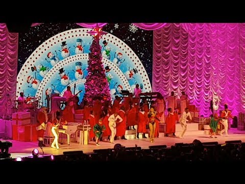 Mariah Carey - All I Want For Christmas Is You (2018 Berlin Germany)