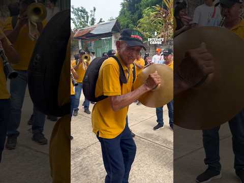 El popular ñato, personaje de la Banda San Juan de Caimito Sucre #música #tradiciones #cultura