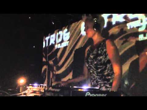 Trilogy presents: Estroe