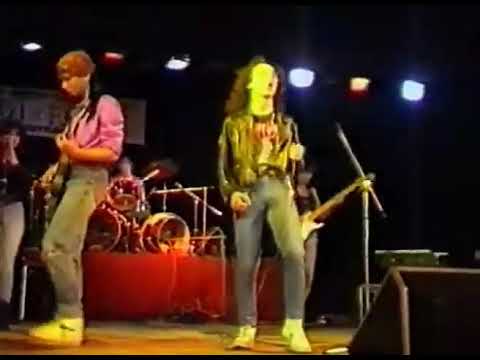 MetalRus.ru (Heavy / Speed Metal). КАПЕЛЛА — Фрагмент с выступления в МГУ (1989)