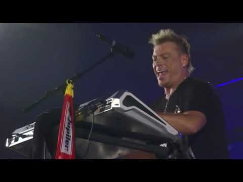 Foute Party 2014 -  2 Fabiola -  Mega Mix live bij Q