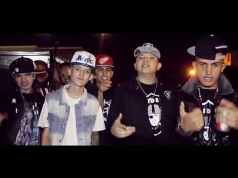 PapaDipies Ft Maniako, Chueko, Balantainsz & Pickus - Mucho Estilo Mucho Flow   [Video Oficial HD]