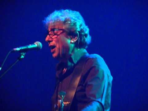 10CC live in Beverwijk 14 04 11 Life Is A Minestrone