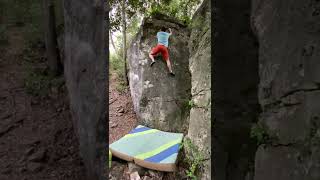 Video thumbnail: L'arrampat, 6a. La Riba