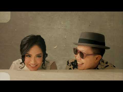 Kris Dayanti & Sandhy Sondoro - Hanya Memuji | Official Lyric Video