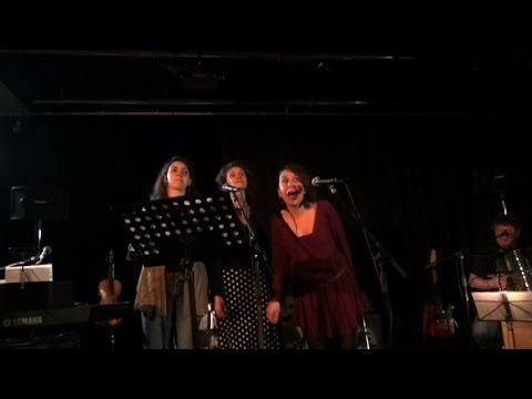 SAKSEBON - Louise, Marie & Eléna