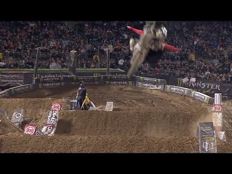 Tyler Bowers HUGE Crash Oakland Supercross 2018