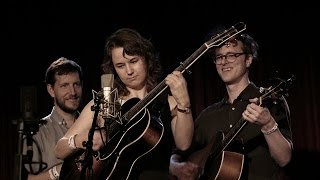 Michael Daves & Friends featuring Tony Trischka - Train On the Island