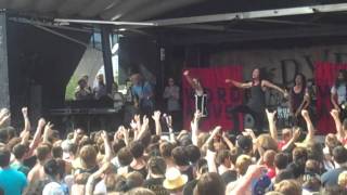 The Word Alive-The Wretched Live HD ft. Dave from WCAR (Milwaukee, WI Warped Tour 2011)