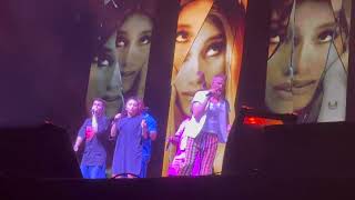 Pentatonix - The Lucky Ones Medley (8/12/23)