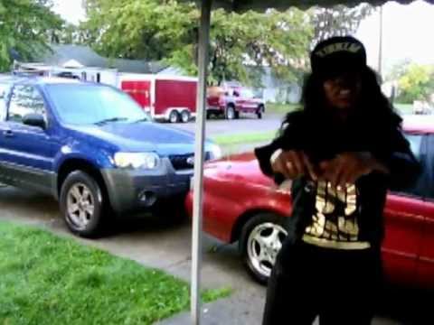 BITCH IM LOW KEY OFFICIAL VIRAL VIDEO - PRYNCEZZPYNK