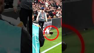 O Noa Lang se MACHUCOU na PLACA de PUBLICIDADE