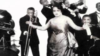 Wabash Blues - Lucille Hegamin And Her Blue Flame Syncopators (Bell Record)1921